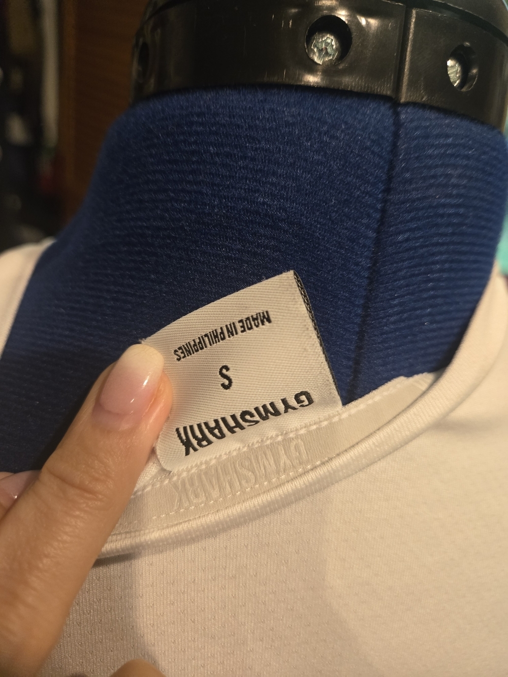 Gymshark Women’s White Long-Sleeve Performance Top - Picture 3 of 8